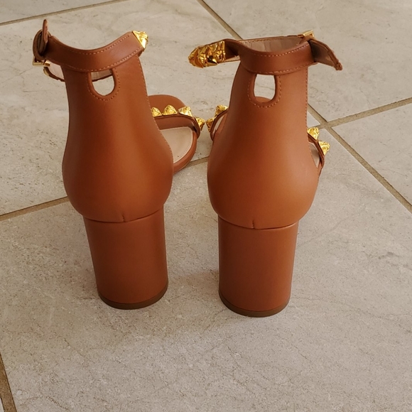 Stuart Weitzman sandals size 7.5 - Picture 8 of 9